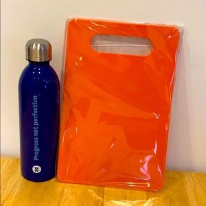 NWT 🏷 Weight Watchers Bottle & Board